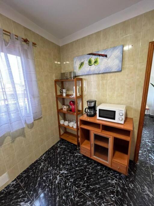 3 Dormitorios. Terraza. Bus Stop لوس رياليخوس المظهر الخارجي الصورة